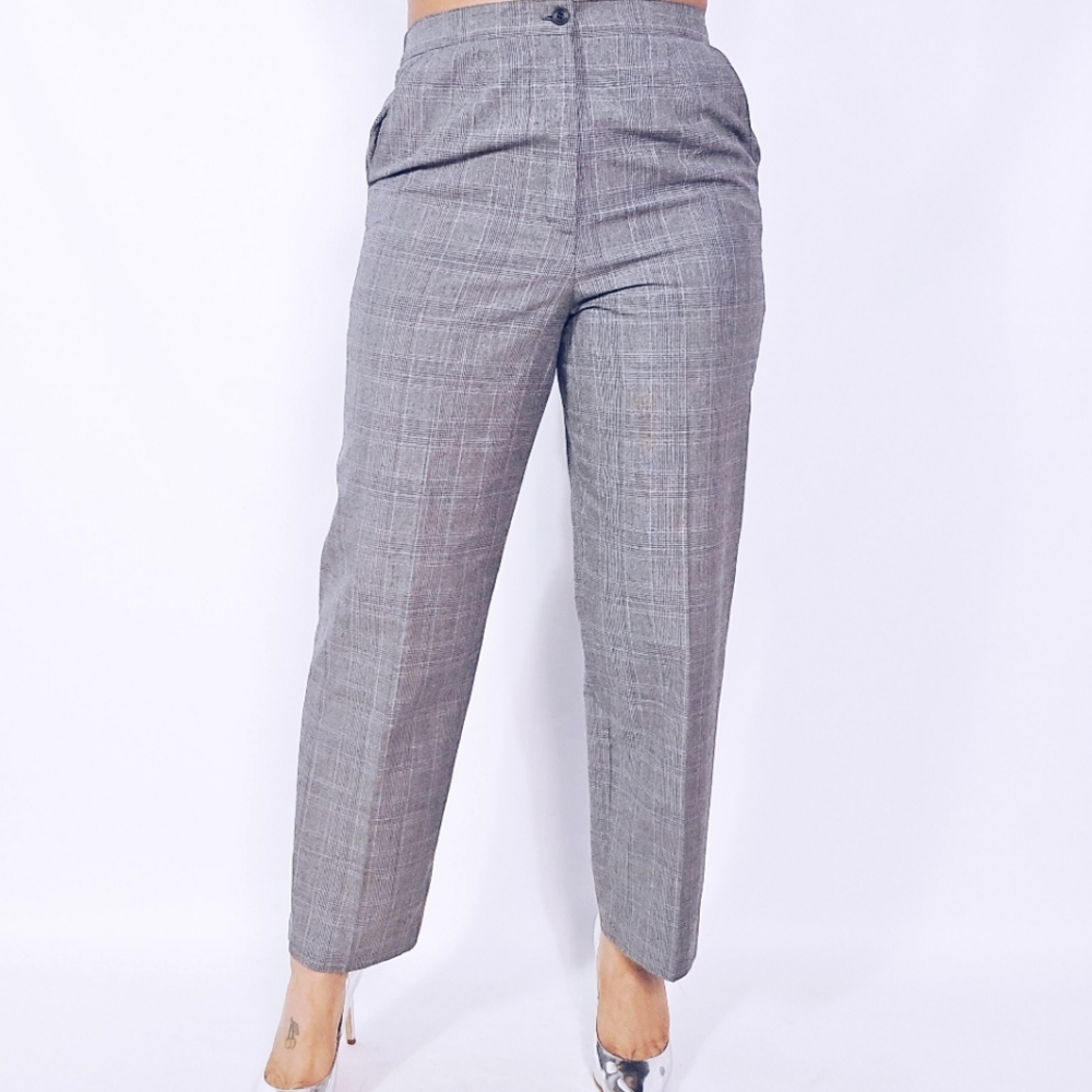 Plaid Crop Trousers - Picture 4 of 9